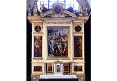 ジョルジョ・ヴァザーリ制作の中央祭壇